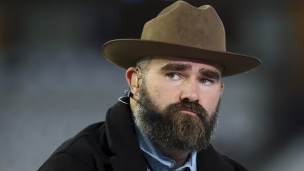 Jason Kelce addresses big lie about tush push