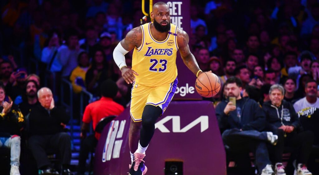 The mystery behind LeBron James's not participating in the NBA Dunk