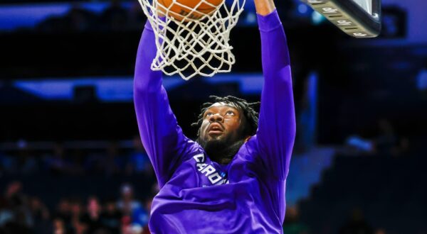The Los Angeles Lakers regret for not trading Mark Williams