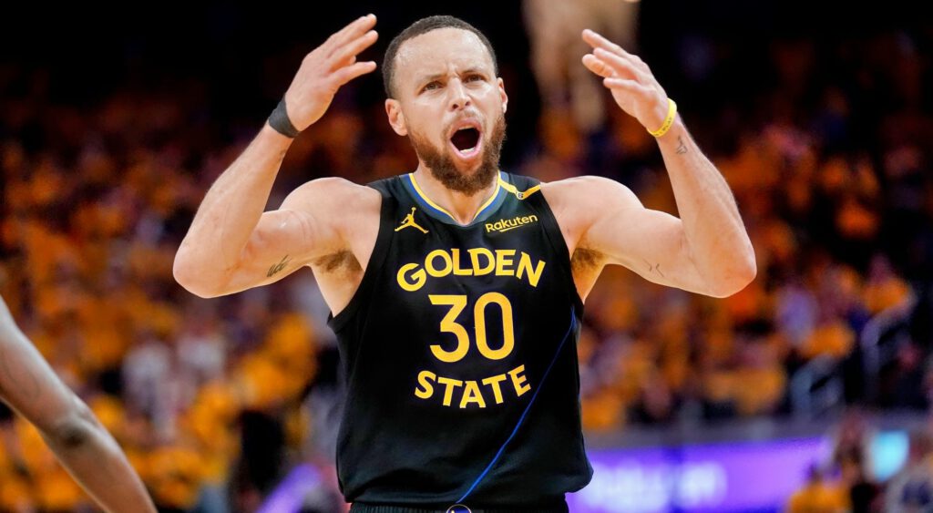 Stephen Curry's game status for Game 2