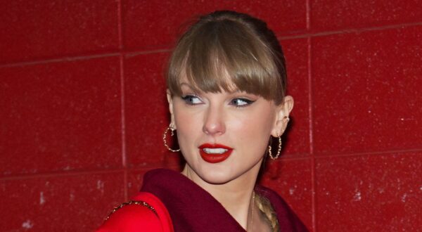 Taylor Swift Served Subpoena In Major Legal Case On Friday