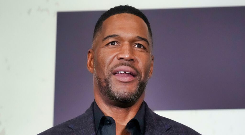 Michael Strahan looking o.