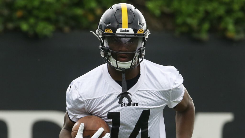 Report: Steelers players were ‘fed up’ with George Pickens