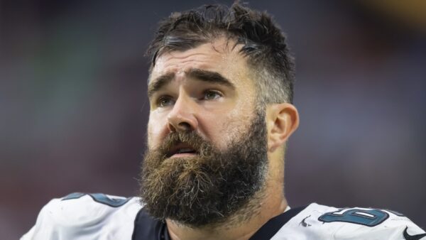 Report: Jason Kelce played key role in saving tush push