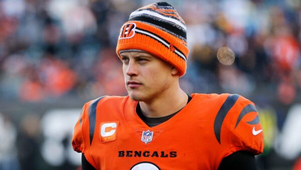 Joe Burrow offers his take on Trey Hendrickson’s contract dispute