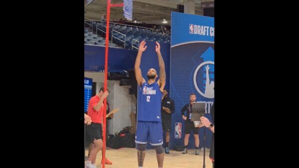 Johni Broome clowned over his embarrassing vertical leap