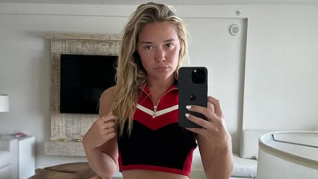 Joe Burrow, model Olivia Ponton trying to avoid questions about them dating