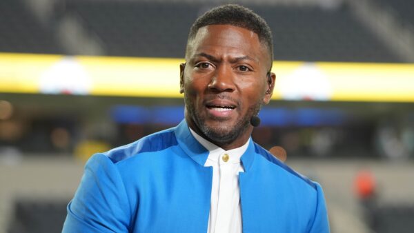 Ex-Steelers RB claims Ryan Clark has child with white woman