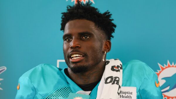 Colts remove schedule release video due to ‘insensitive’ Tyreek Hill joke