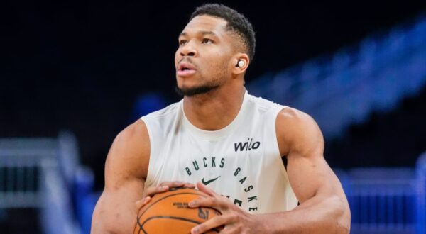 Giannis Antetokounmpo warming up.