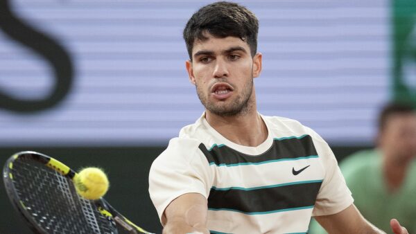 Carlos Alcaraz ready to hit a volley